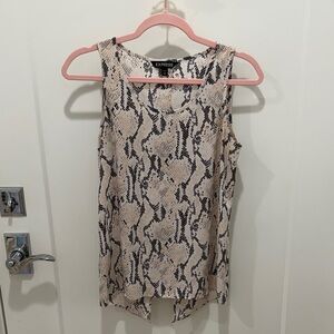Express Snake-Print Sleeveless Top in Beige and Black with Split Back